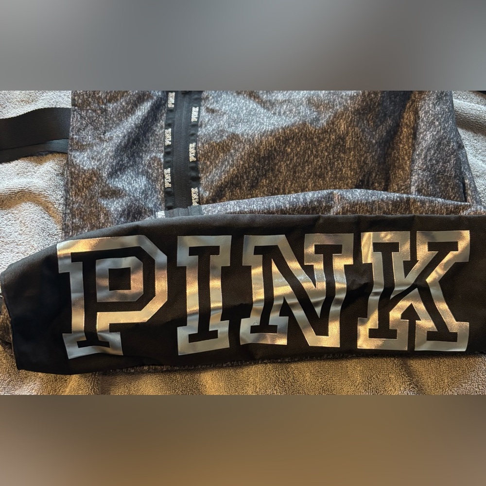 NWT PINK Victoria's Secret Gray Tote Bag - Picture 4 of 7